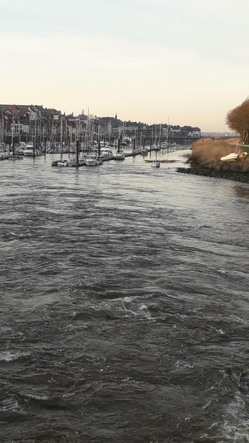Gite Du Village Estréboeuf Eksteriør billede
